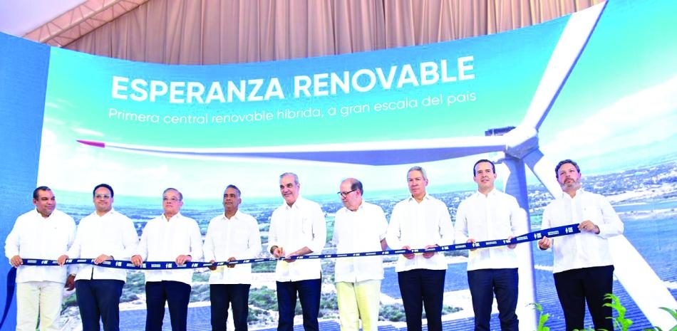 Inauguran planta híbrida en Valverde