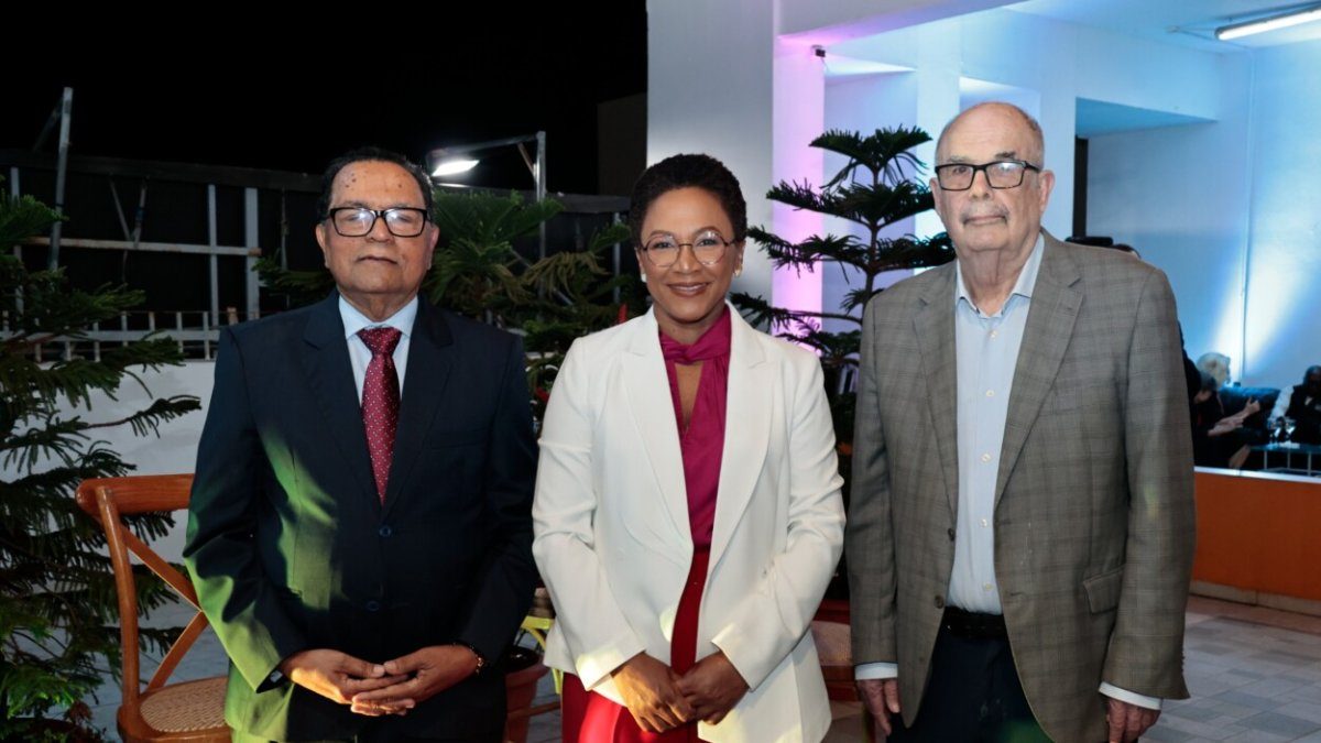 Cassá, Peralta Romero y Edith Febles reciben Premio Pluma de la Excelencia 2026
