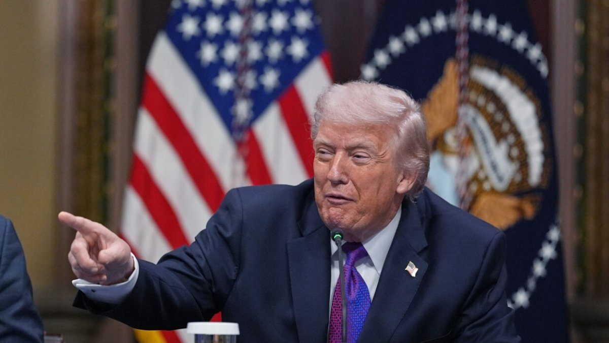 Estados Unidos exige rendición incondicional de Irán, afirma Trump