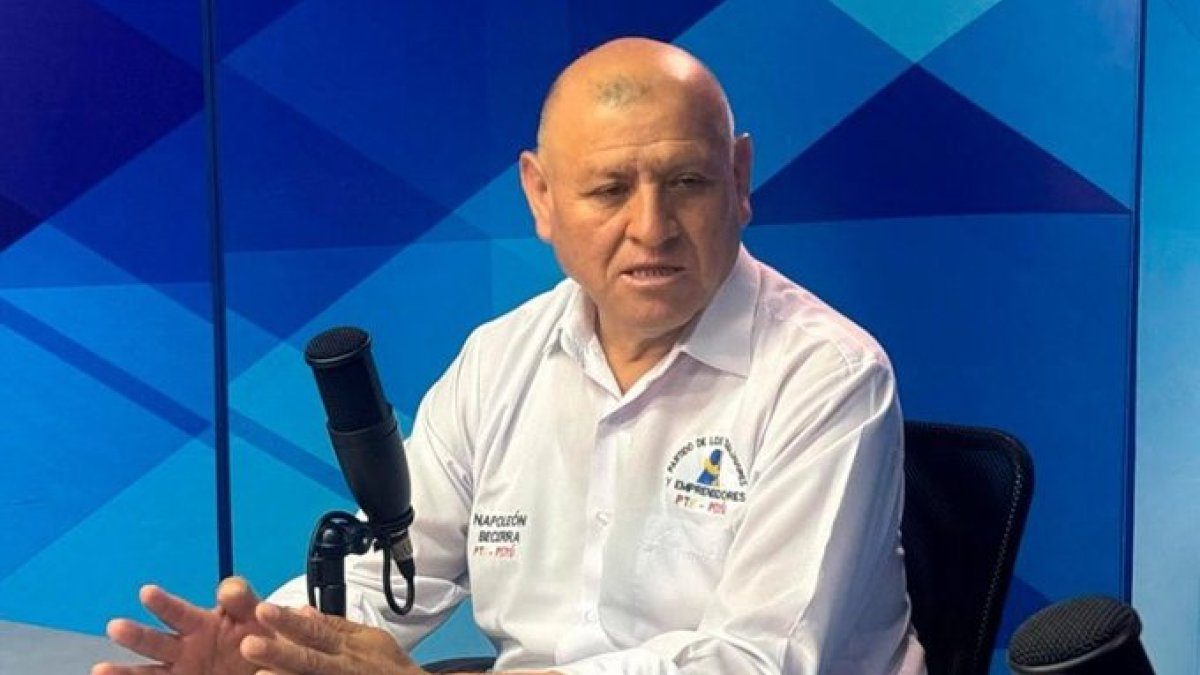 Trágico accidente en Perú: muere candidato presidencial Napoléon Becerra