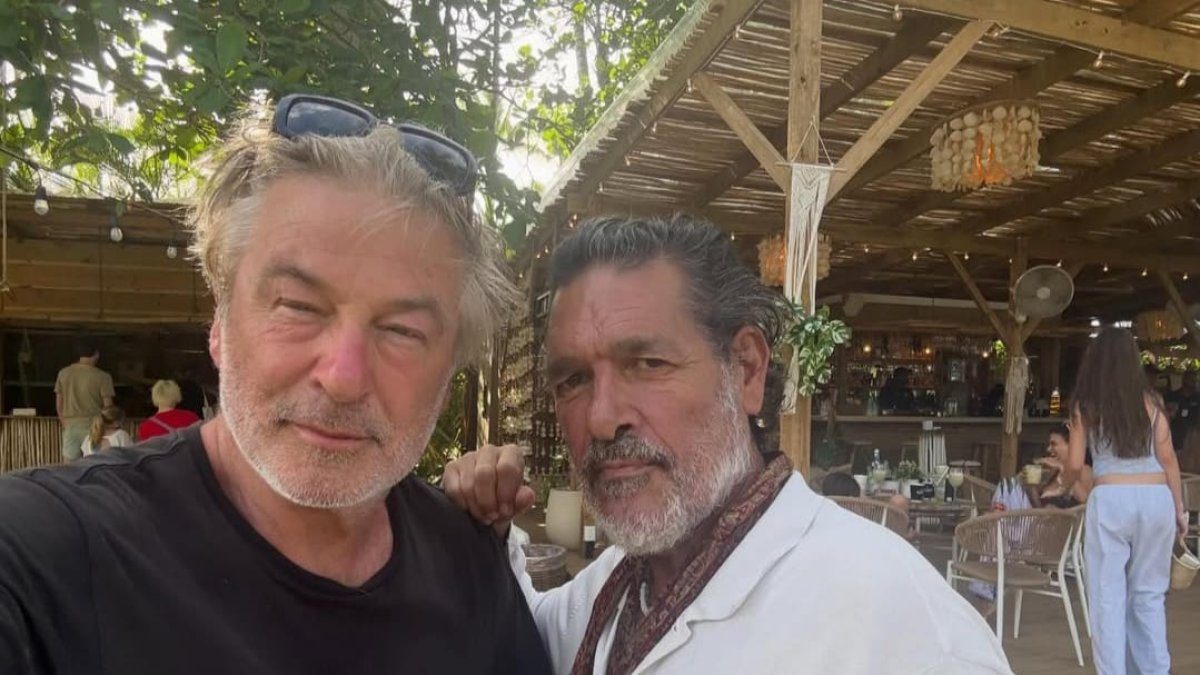 ¡Sol, playa y familia! Actor Alec Baldwin elige República Dominicana para descansar
