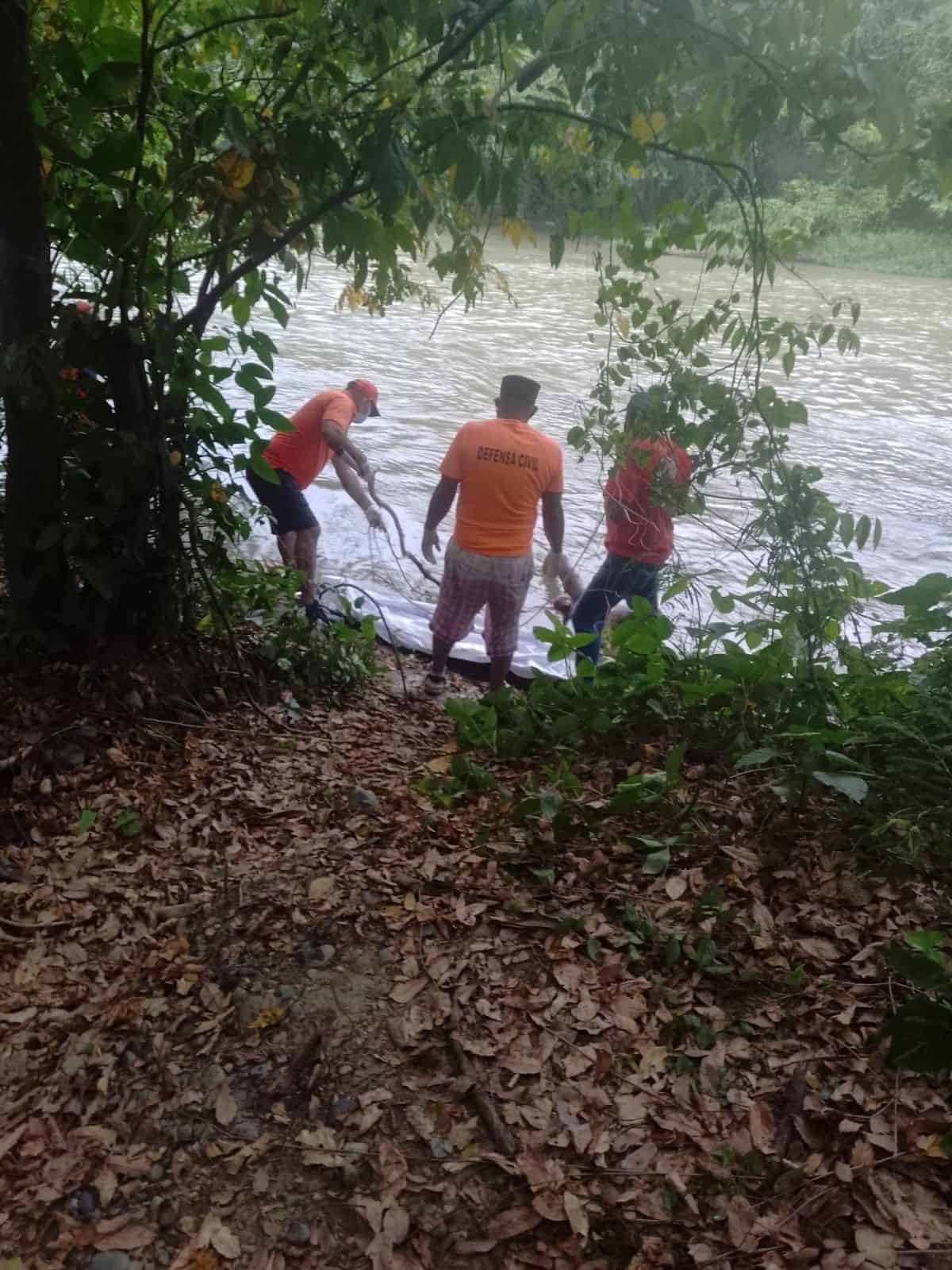 Lluvias generan inundaciones y emergencias: desborde de ríos deja a cuatro jóvenes atrapados