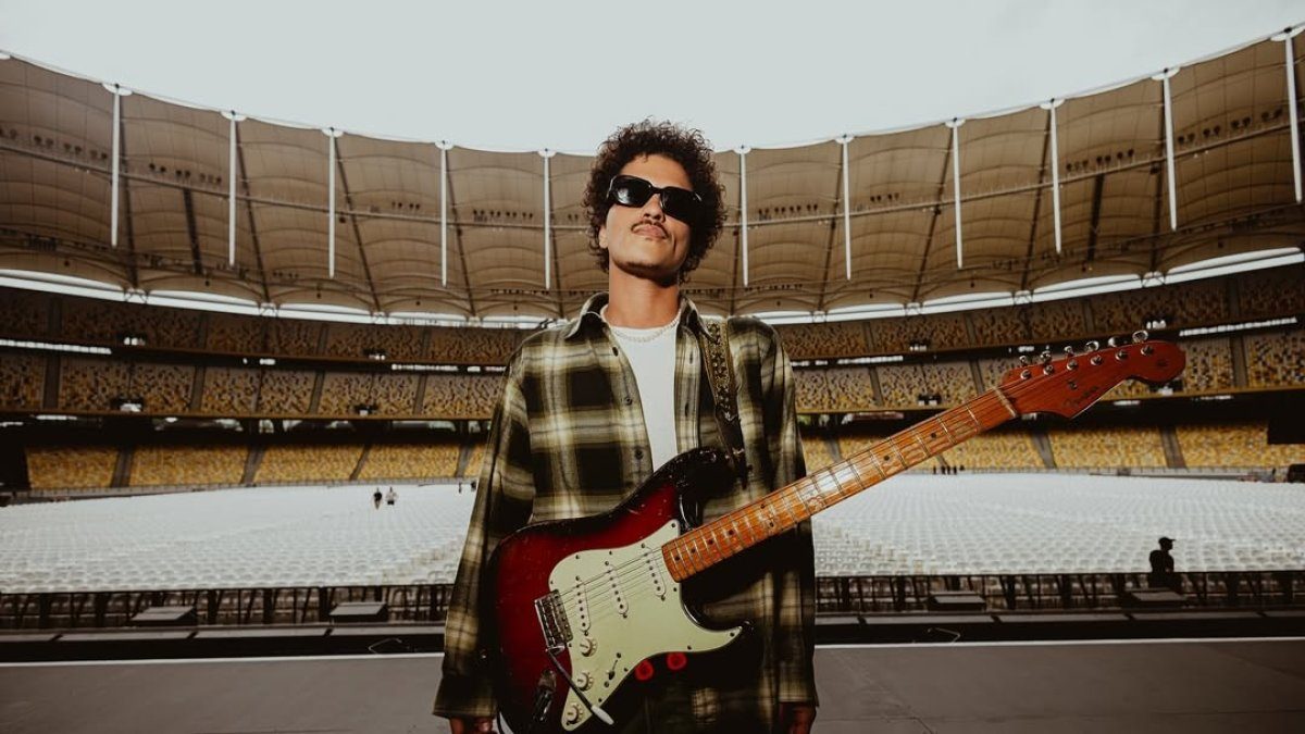 Bruno Mars anuncia lanzamiento de “Lo Arriesgo Todo”, versión en español
