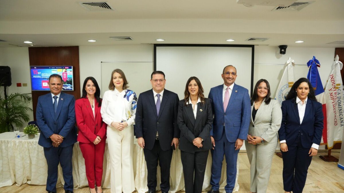 MICM y UNIBE anuncian congreso internacional de emprendimiento