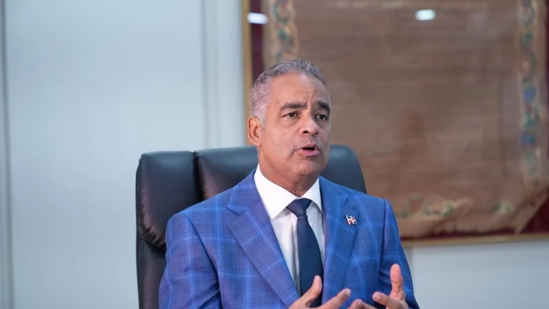 Ministro de Energía aclara sobre mantenimiento en Punta Catalina