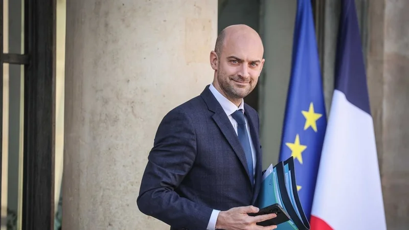 Francia desmiente haber retirado invitación a Sudáfrica en cumbre G7 por presiones de EEUU