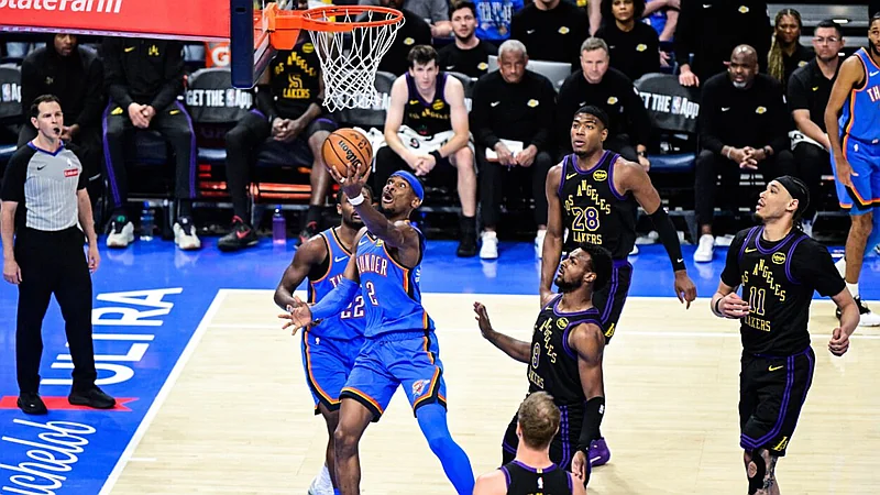 Gilgeous-Alexander brilla en paliza histórica de Oklahoma a los Lakers 139-96