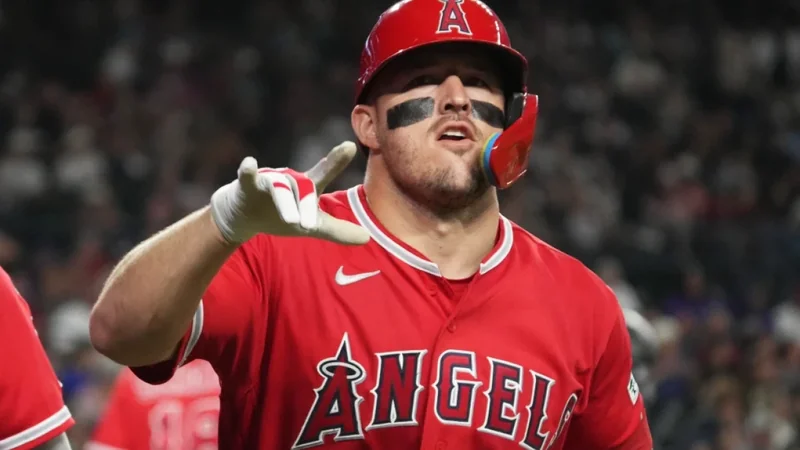 Mike Trout conecta vuelacercas y los Angelinos blanquean 7-0 a los Diamondbacks