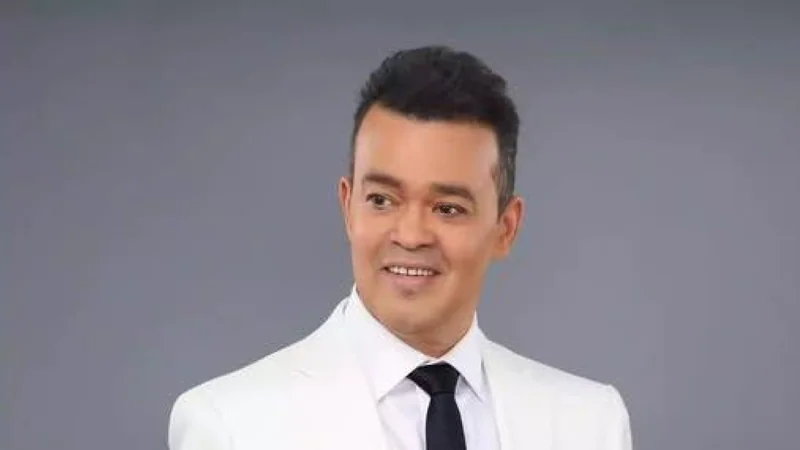 Alex Bueno se consideraba “hijo de Fernando Villalona” en la música