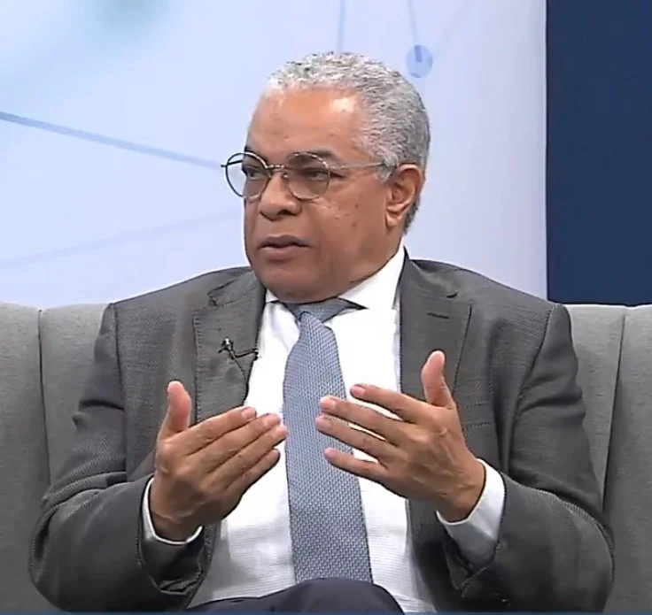 Luis Reyes afirma proyecto del Gobierno «es una reforma fiscal» que golpeará a la población