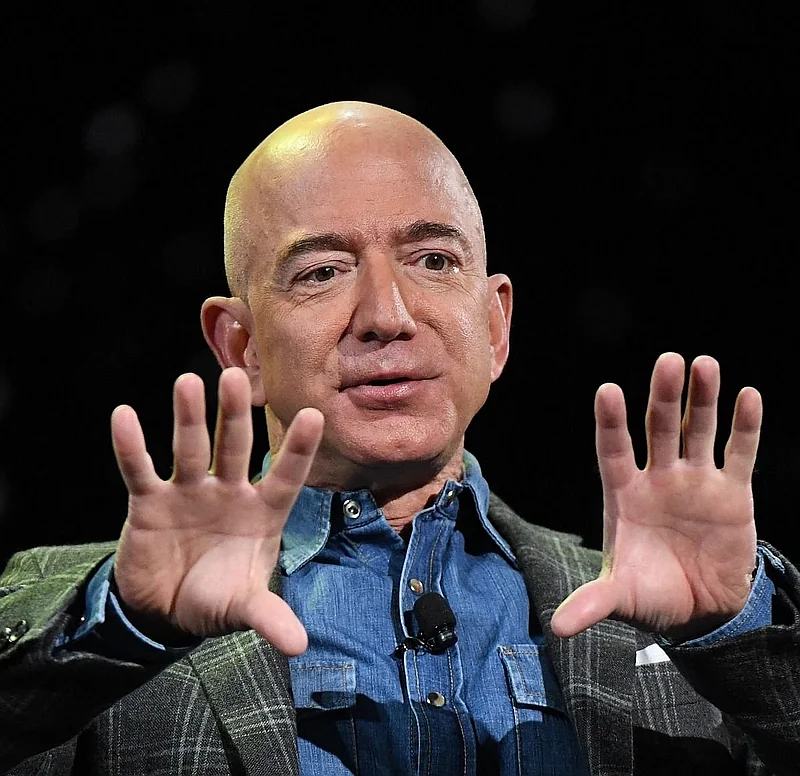 Jeff Bezos dice deterioro del medioambiente es lo único que está peor que hace 500 años