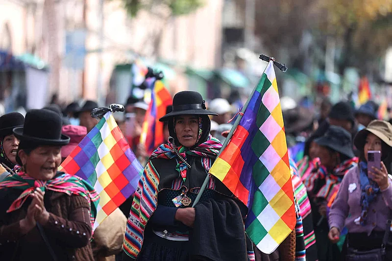 Bolivia registra 44 puntos de bloqueo de vías en primeras horas del estado de excepción