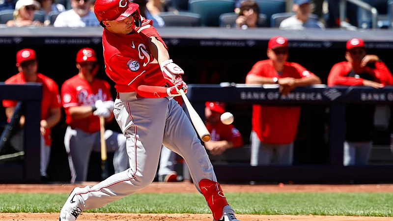 Sal Stewart remolca seis carreras y Cincinnati aplasta 10-2 a los Yankees