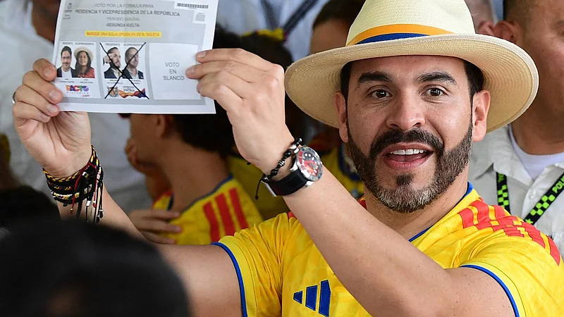 Ultraderechista De la Espriella gana la Presidencia de Colombia, según conteo preliminar