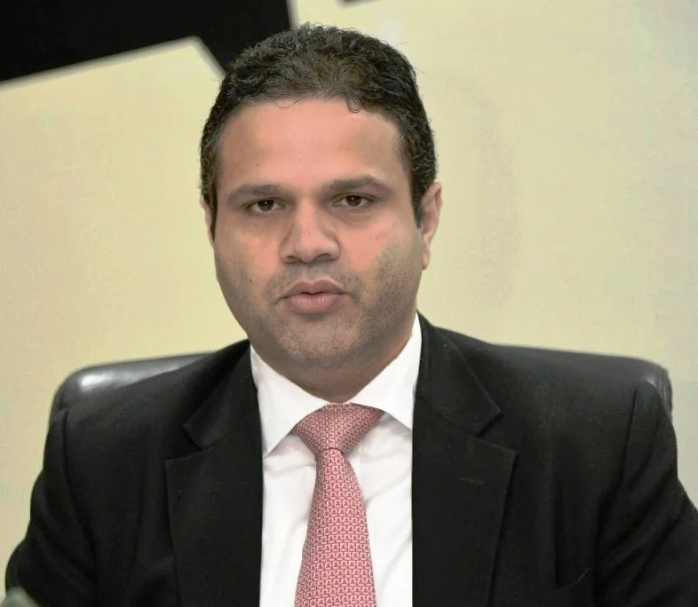 Economista critica falta de debate en aprobación de reforma fiscal en el Senado