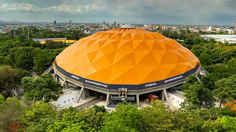 Abinader inaugura la remodelada Arena Banreservas Virgilio Travieso Soto
