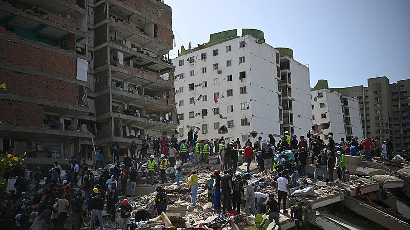 La desesperada búsqueda de desaparecidos en la zona cero del doble terremoto en Venezuela