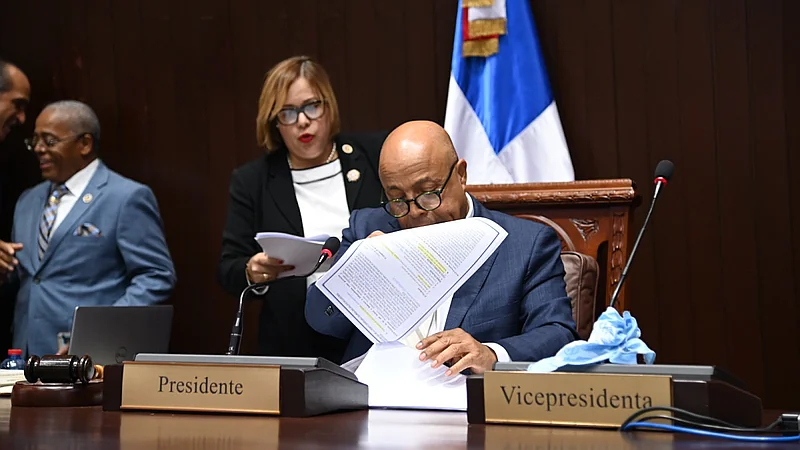 Empresas con RD$0 de ingresos pagarían RD$5,000 por gestión de residuos, establece ley de Diputados