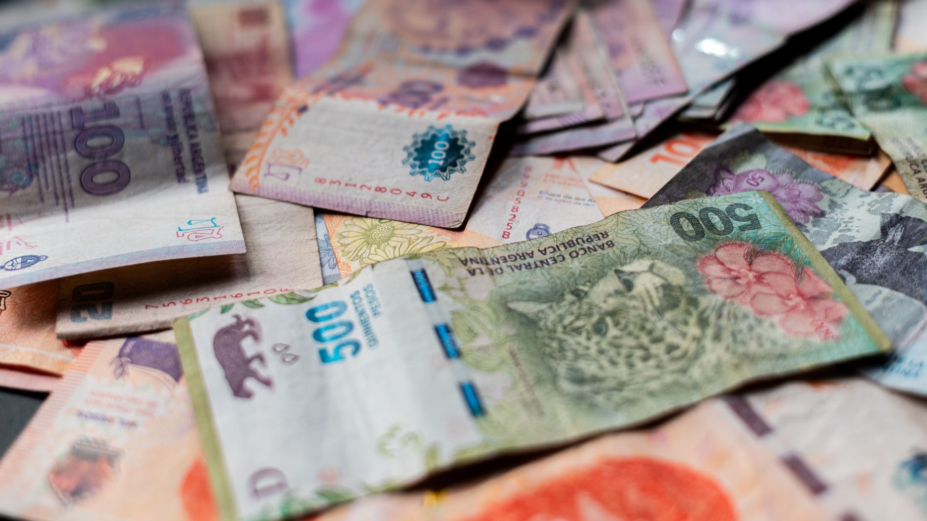 ¿Dónde se fabricaron los nuevos billetes puestos en circulación por el Banco Central?