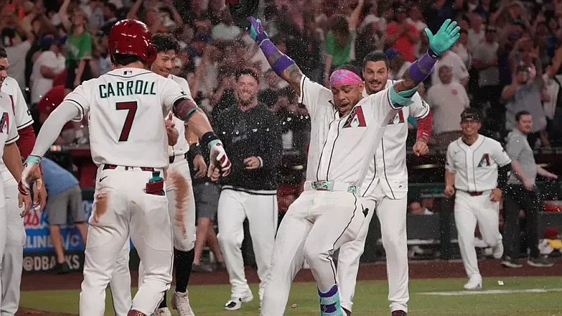 Ketel Marte pega cuadrangular en la novena y los Diamondbacks superan 3-2 a Dodgers