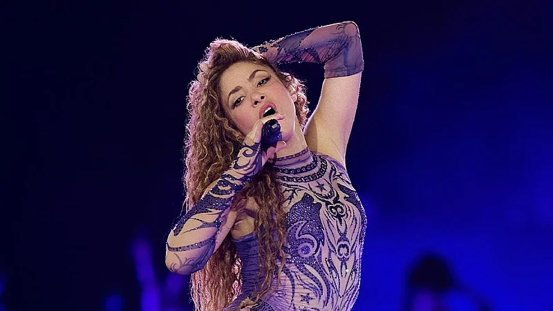 “Siento que apenas estoy empezando”: Shakira reflexiona sobre sus 30 años de carrera
