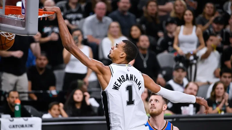 La NBA veta de por vida al aficionado que irrumpió en las Finales por una selfi