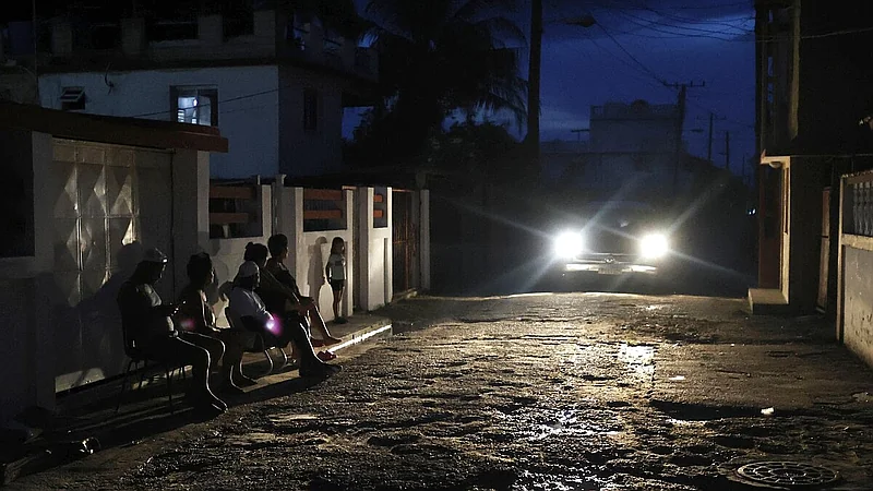 El mayor apagón de este viernes en Cuba dejará un 65 % de la isla a la vez sin corriente