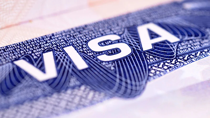 ¡Cuida tu visa de turista! Puedes perderla si hace contenido en remunerado en EEUU