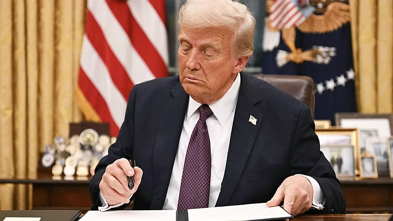 Trump dice que si quisiera podría enviar soldados y tomar Irán 