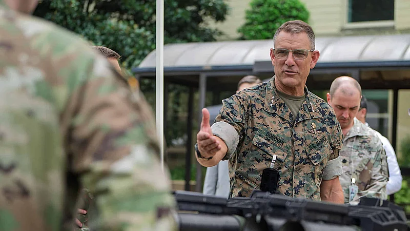 El ministro de Defensa recibe delegación del Comando Sur de Estados Unidos