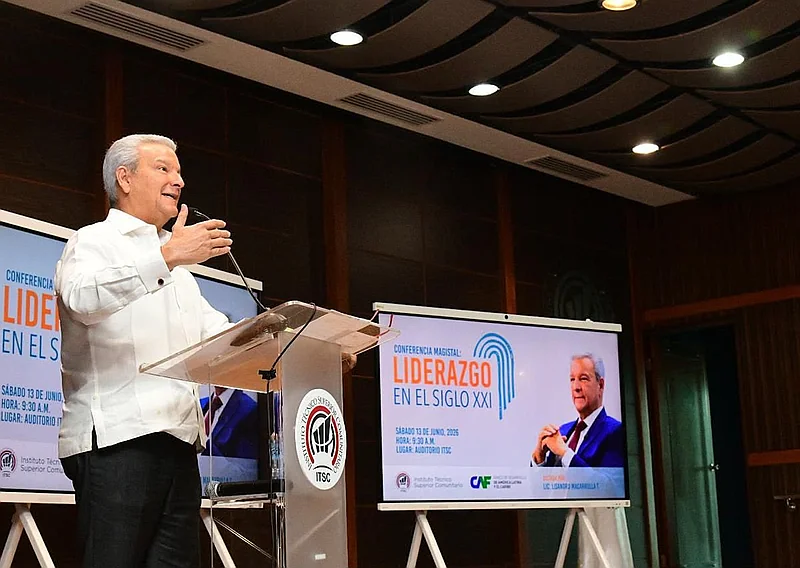 Lisandro Macarrulla afirma liderazgo del siglo XXI exige integridad, innovación y servicio a los dem