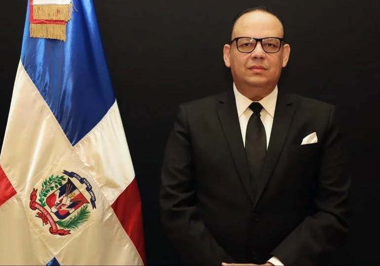 Trajano Potentini anuncia sometimiento de jueza por apresamiento de abogado en plena audiencia