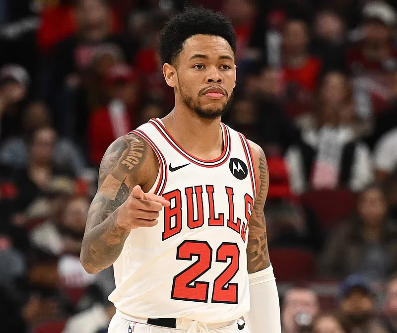 Anfernee Simons firma con los Sixers