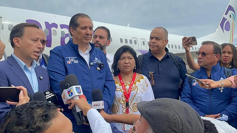 Ayuda humanitaria a Venezuela: llega vuelo con médicos dominicanos tras los terremotos