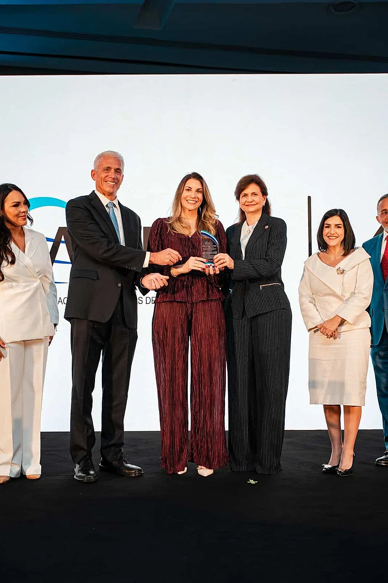 Scotiabank recibe reconocimiento por su trayectoria de más de 100 años en RD