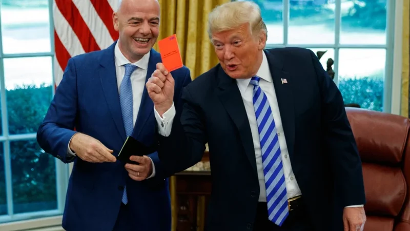 Eurodiputados recaban apoyo para investigar a Infantino tras el caso Balogun