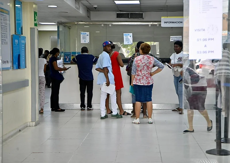 «El paciente está pasando trabajo»: dicen afectados por huelga de médicos
