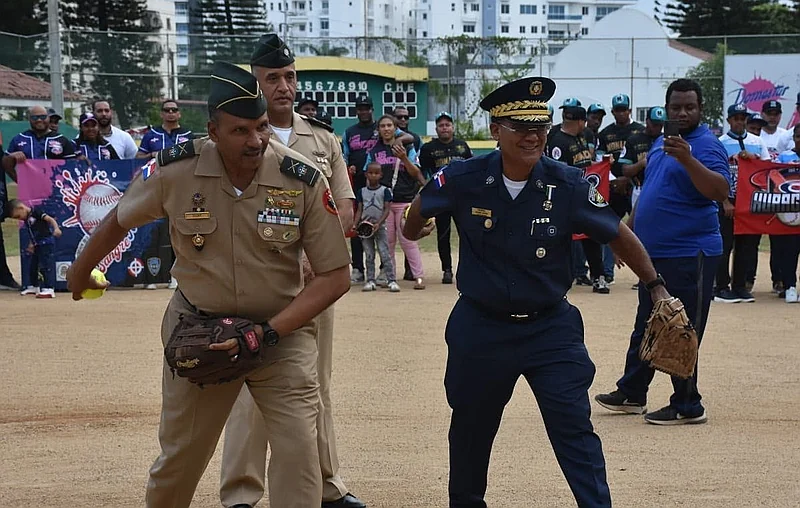 Lisoa fortalece la confraternidad entre militares y policías con su nuevo torneo