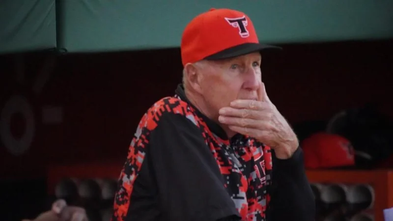 Fallece el legendario Phil Regan, coach campeón de los Toros del Este