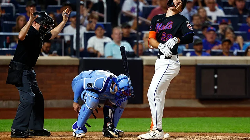 Pelotazo a Young con las bases llenas pone a los Mets en la ruta del triunfo