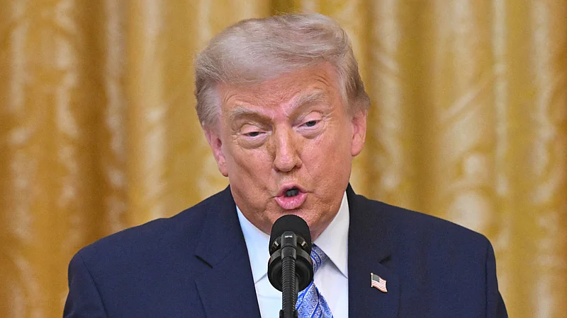 Trump acusa a China del 