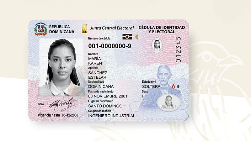 Efemérides Patrias califica de “rastrera” la campaña contra el Escudo Nacional en la nueva cédula