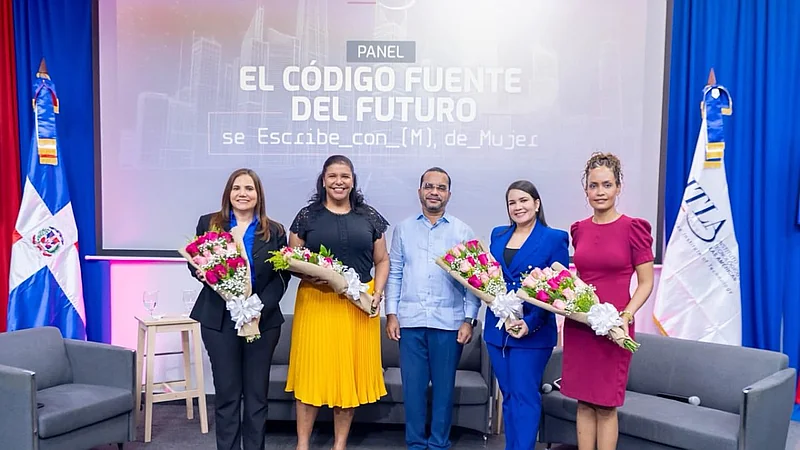 ITLA promueve el liderazgo femenino en las áreas STEAM con panel sobre innovación y tecnología