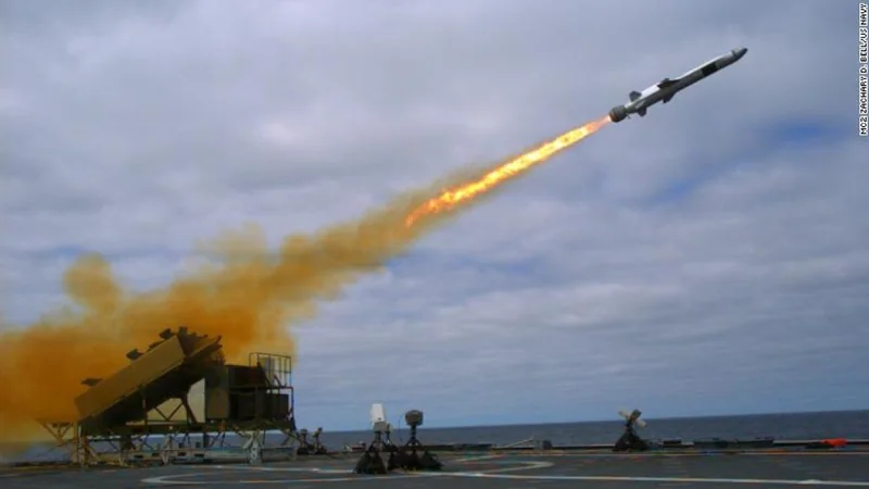 EEUU multiplica bombardeos contra Irán mientras aumenta la tensión