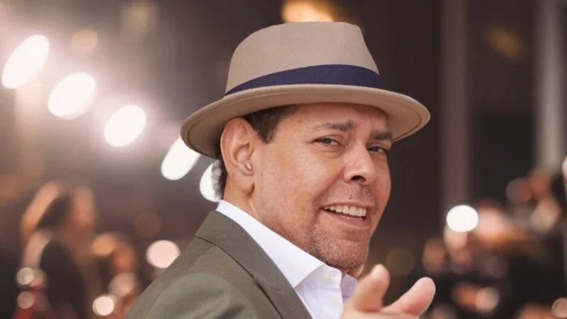 Fernando Villalona suspende sus presentaciones por recomendación médica