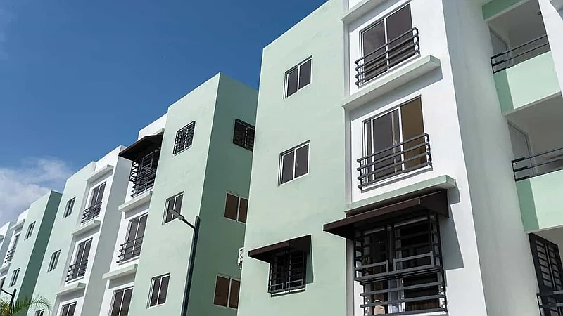 El Gobierno dice entregó 890 apartamentos en el primer semestre de 2026