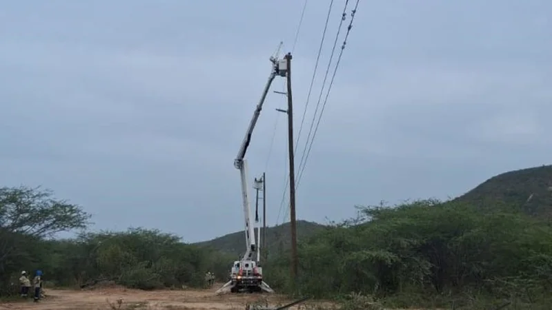 Restablecen servicio eléctrico en Jimaní tras colapso de dos torres de transmisión