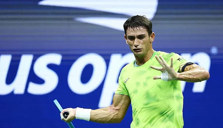 El tenis argentino ilusiona al Sur: Navone vence a Berrettini y avanza en el US Open