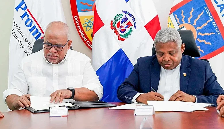 Ucateba y Promipyme firman convenio para capacitar a microempresarios de la región Enriquillo