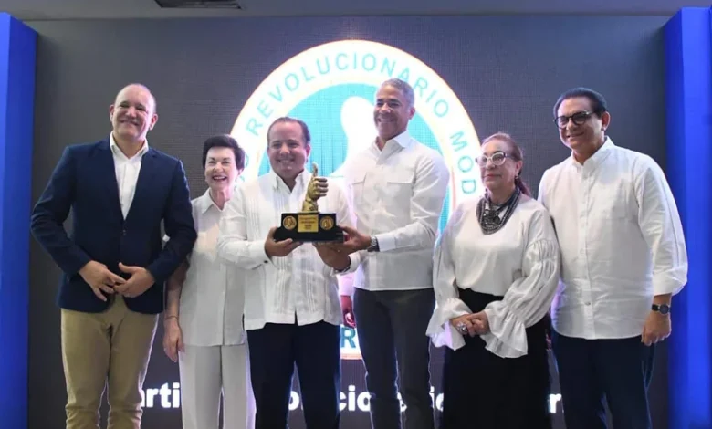 José Ignacio Paliza recibe reconocimiento del PRM en Santiago: ¿qué significa para el Sur?